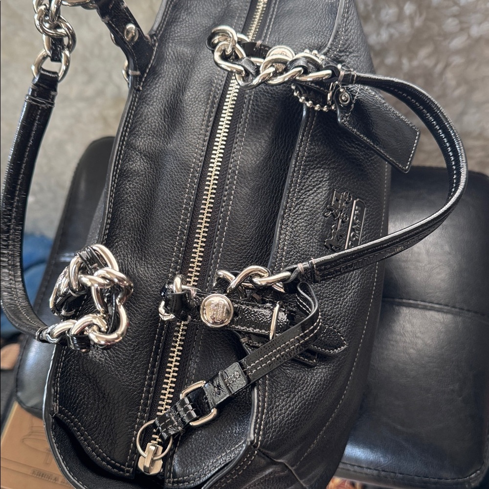 Coach Black Pebbled Leather Shoulder Satchel with Silver Hardware - Picture 4 of 7